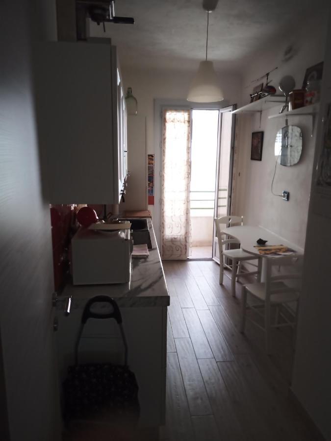 Ferienwohnung Grand F2 60Mq Centre Antibes, Proche Plages, Commerces, 2 Balcons, Parking, Train, Bus, Deco Vintage, Pet Friendly, Ideal Famille Ou 1-2 Couples Exterior foto